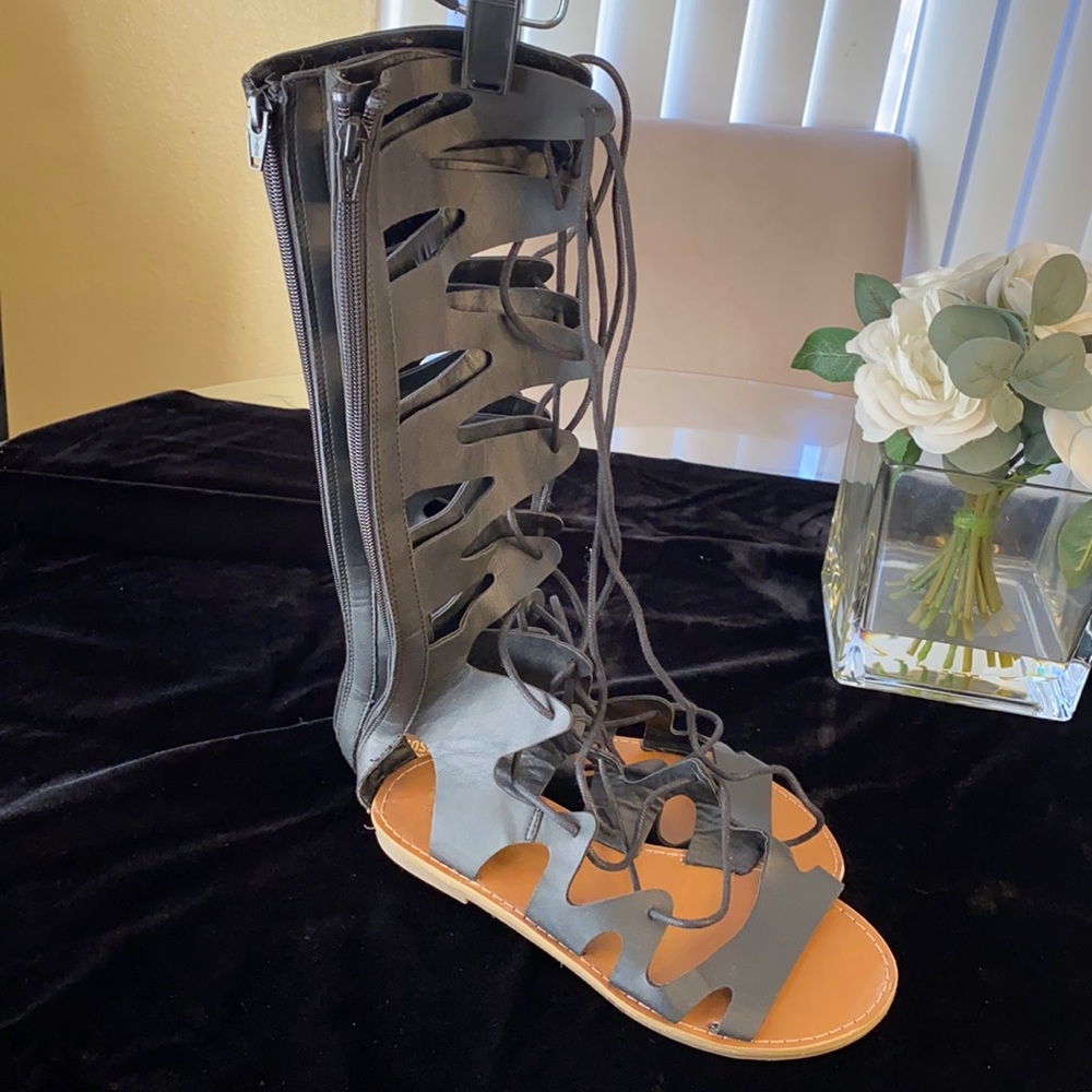Mossimo black gladiator sandals